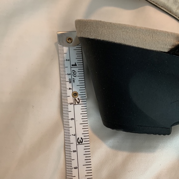 Women's Bandolino, Cassidy mid heel Sandal - Picture 9 of 10